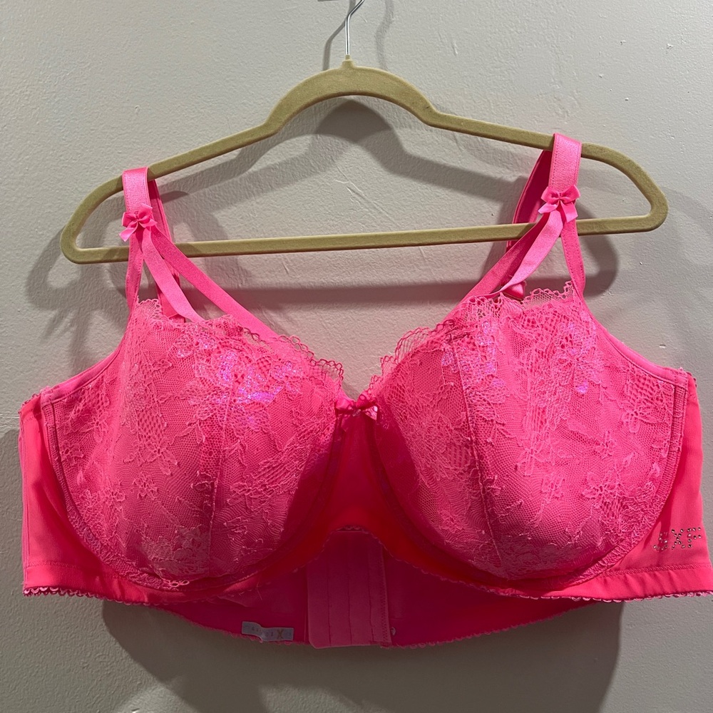 Pink Lace Savage X Fenty Bra